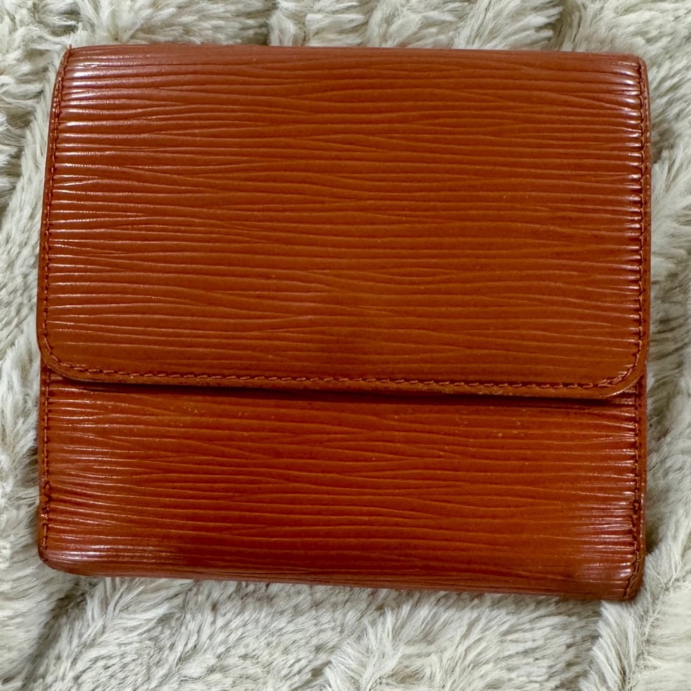 Louis Vuitton Epi Leather Compact Wallet - Picture 3 of 5
